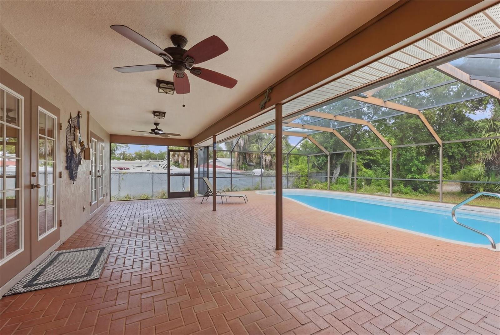 1114 Dewhurst St Property Photo 41