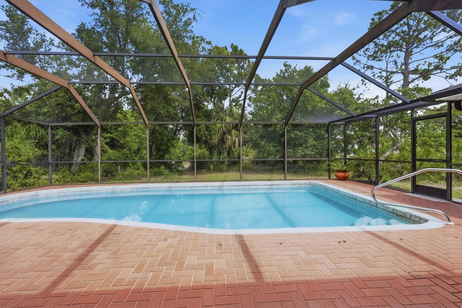 1114 Dewhurst St Property Photo 45
