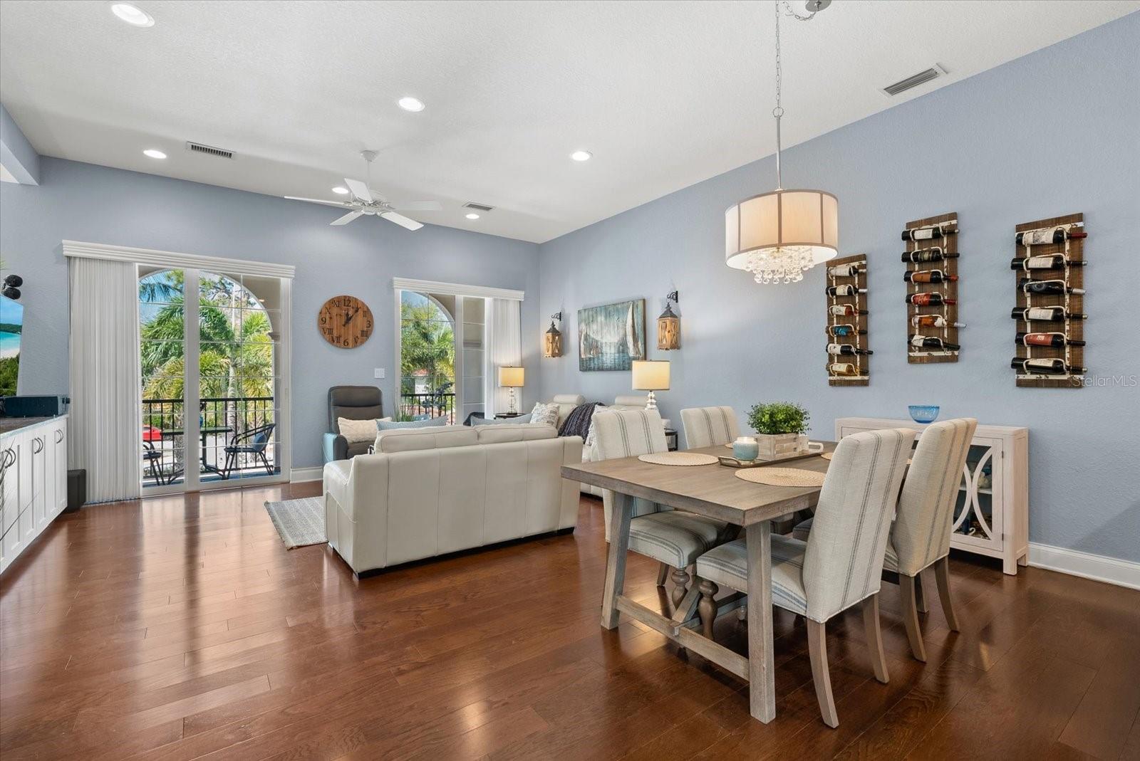 429 Nokomis Ave S Property Photo 3