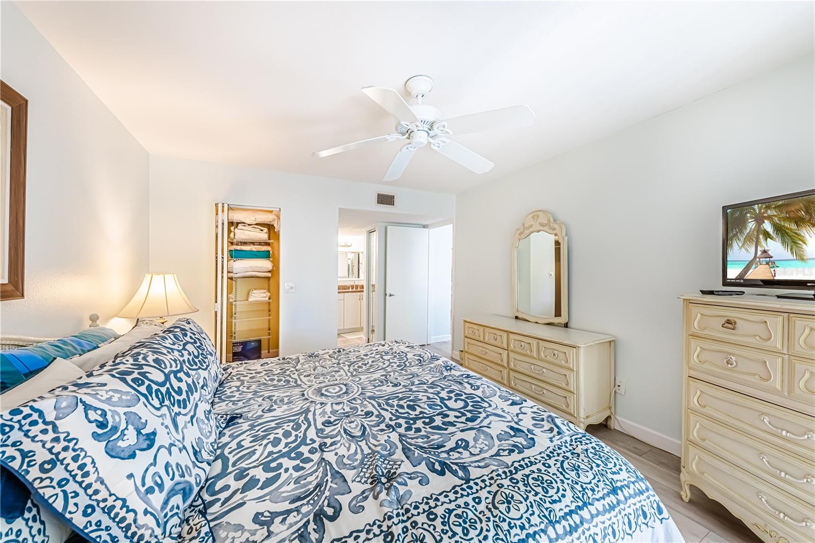 832 Bird Bay Way #113 Property Photo 16