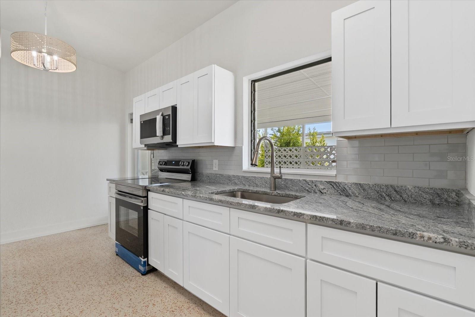 6019 Merril St Property Photo 12