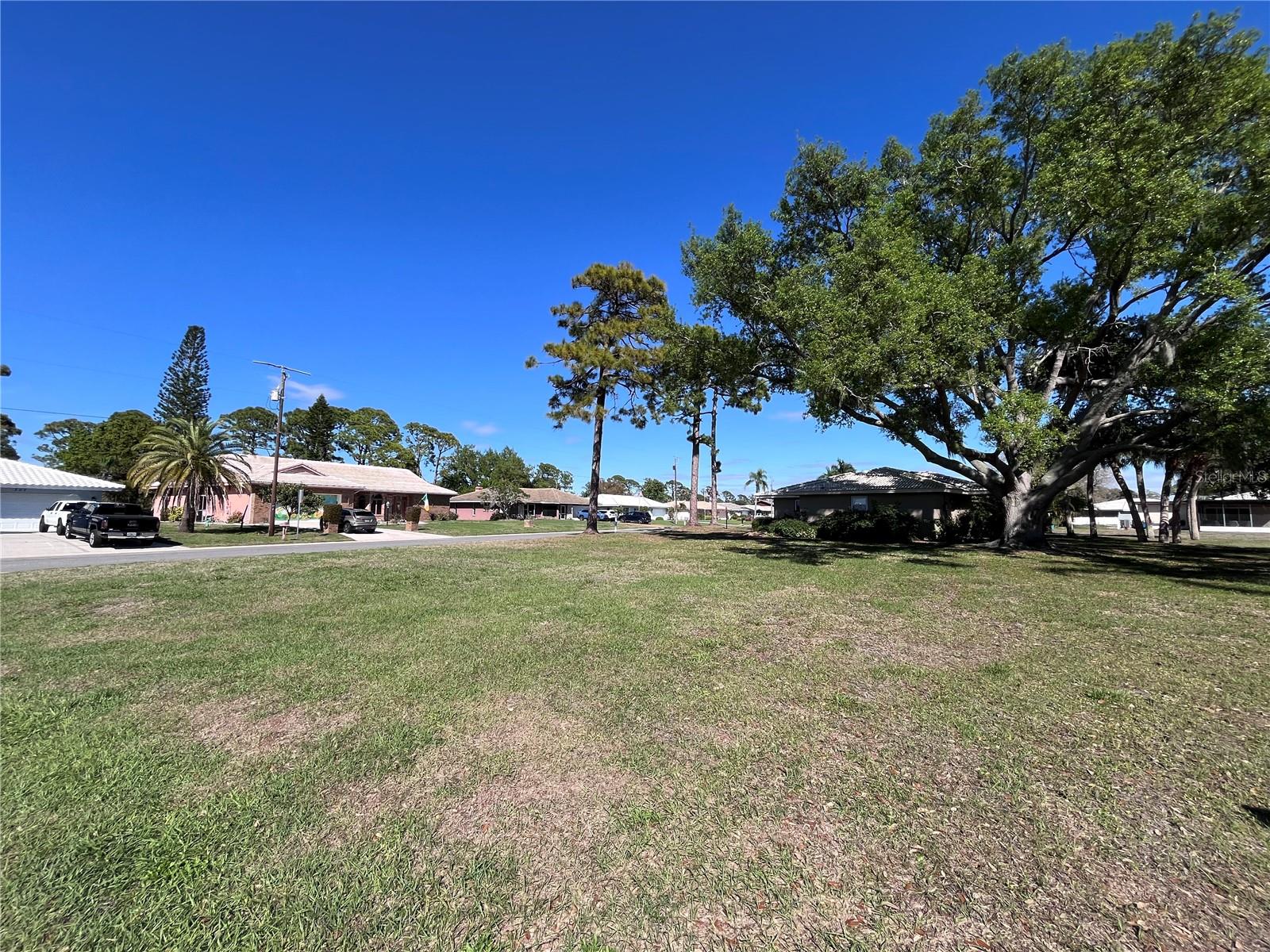 618 Rubens Dr #618 Property Photo 4