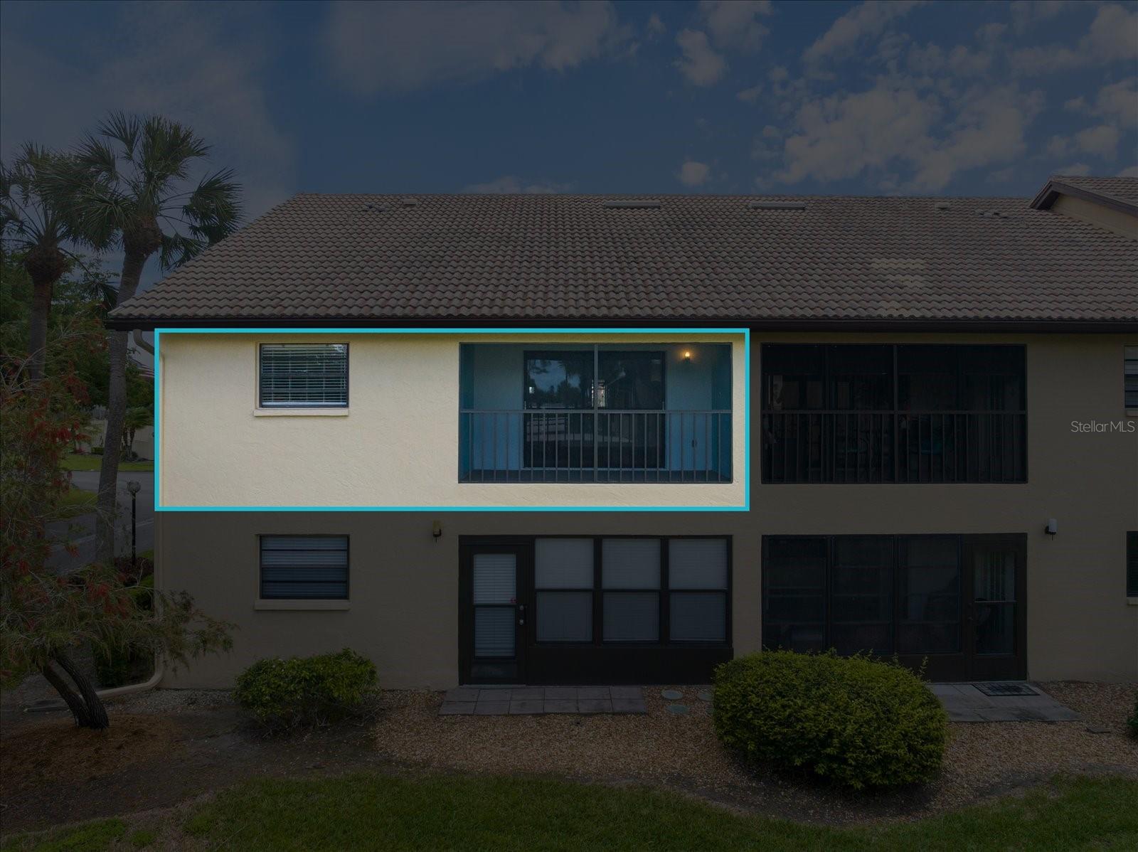 335 Three Lakes Ln #b Property Photo 2