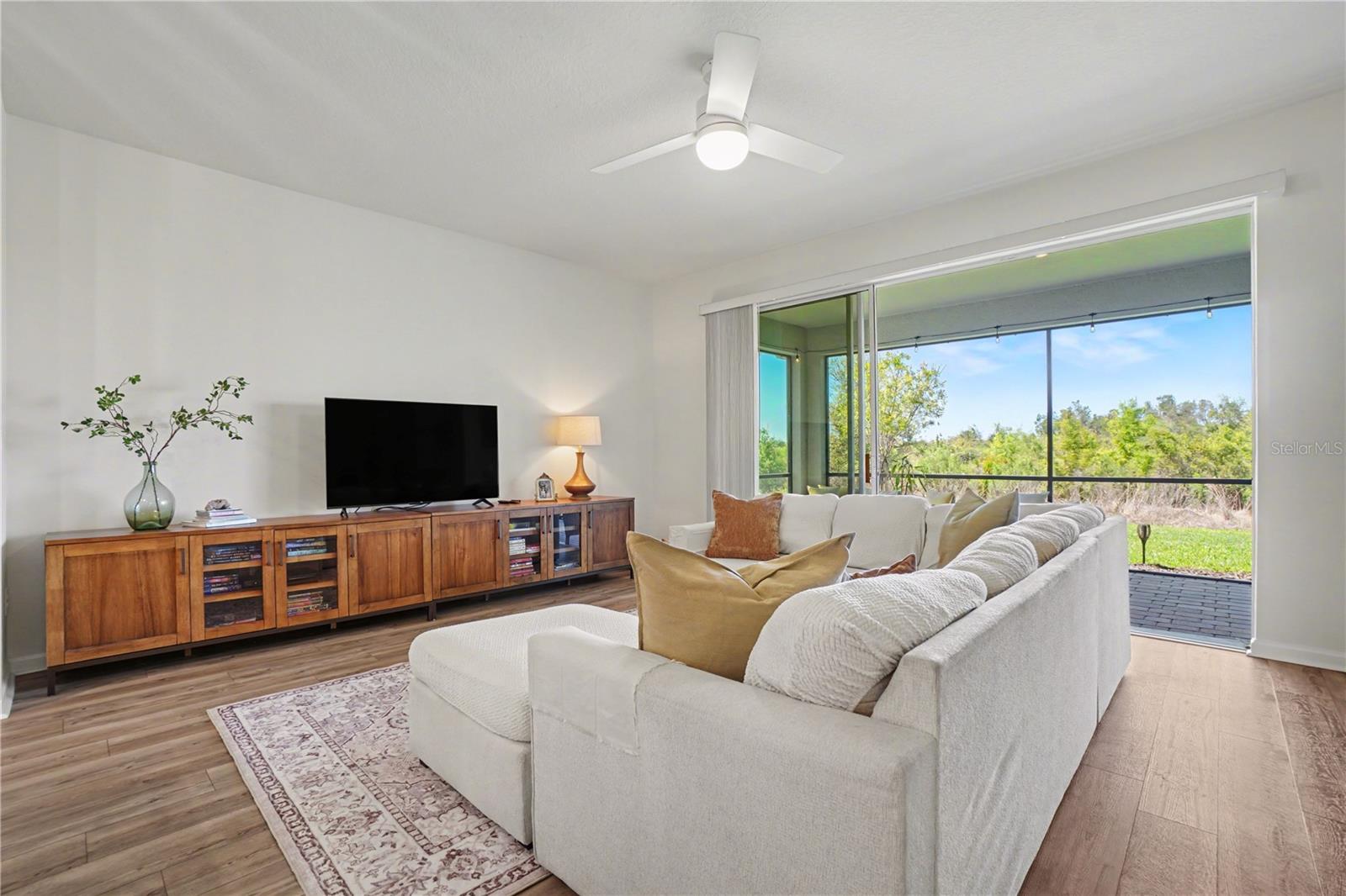 18065 Grand Prosperity Dr Property Photo 8