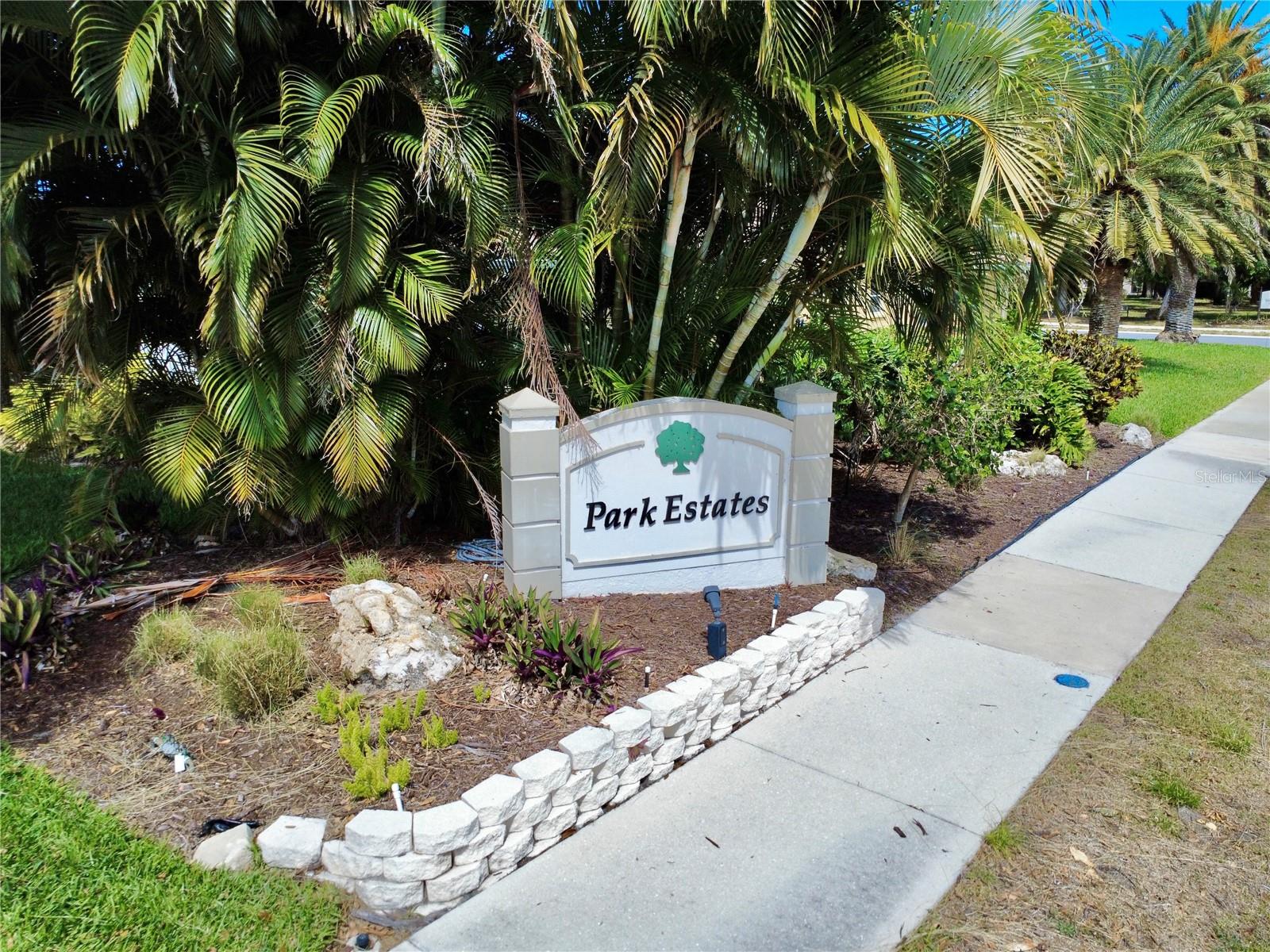 565 Park Estates Sq Property Photo 8