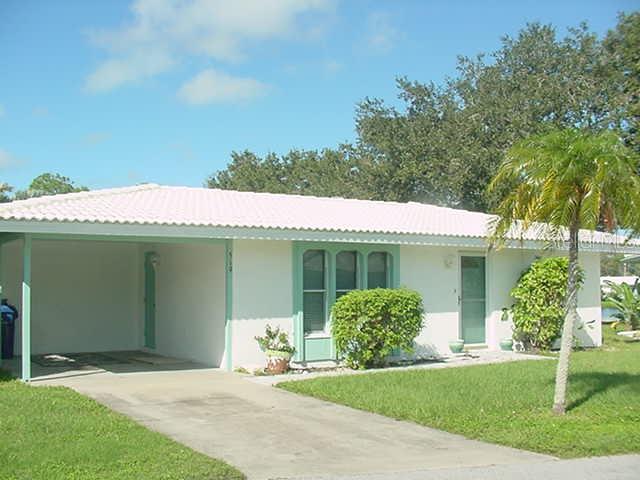 519 CIRCLEWOOD DR #519 Property Photo 1