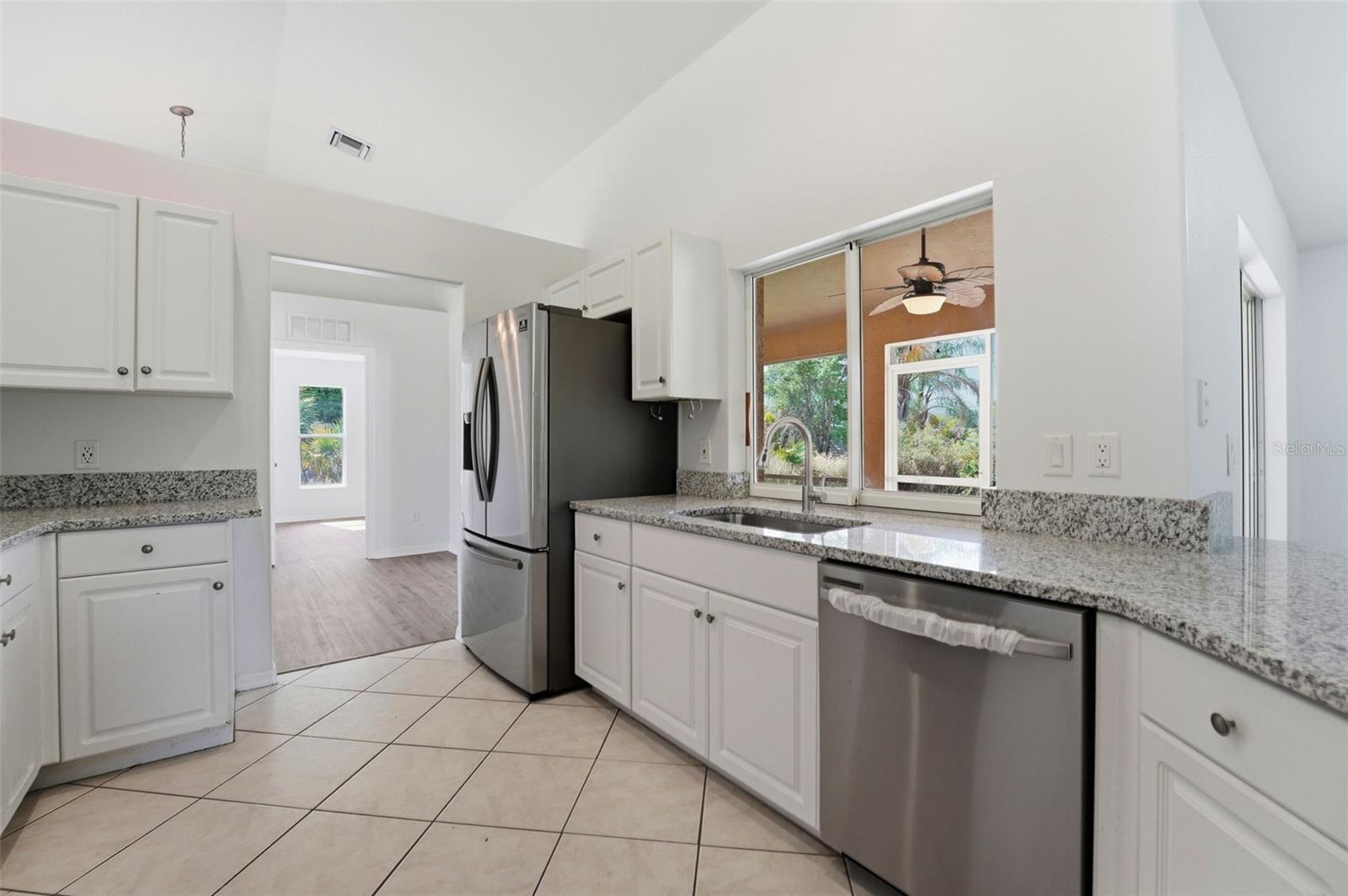 2637 Courtland Ave Property Photo 11