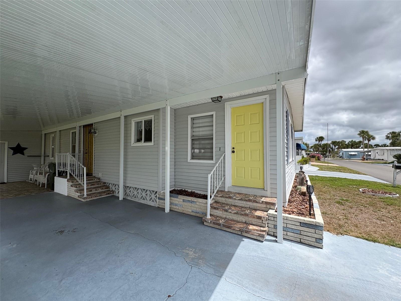 413 Cervina Dr N Property Photo 4