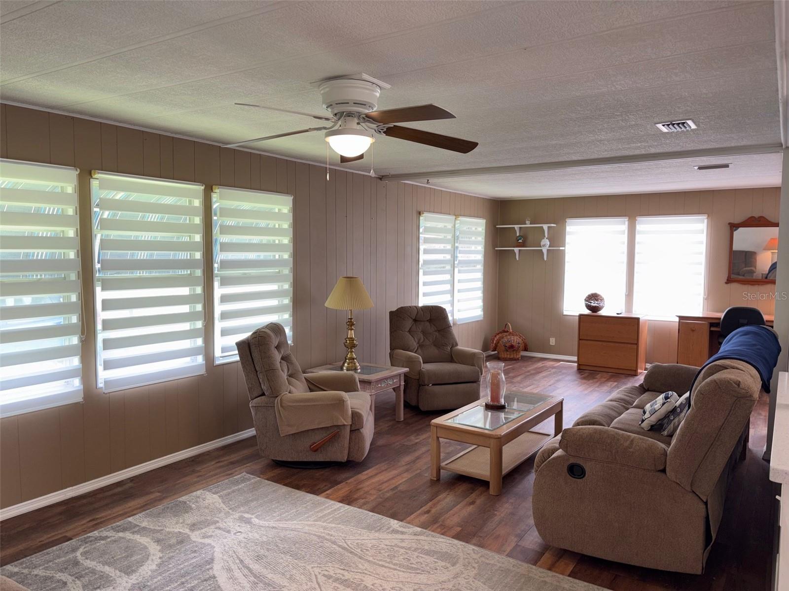 413 Cervina Dr N Property Photo 16