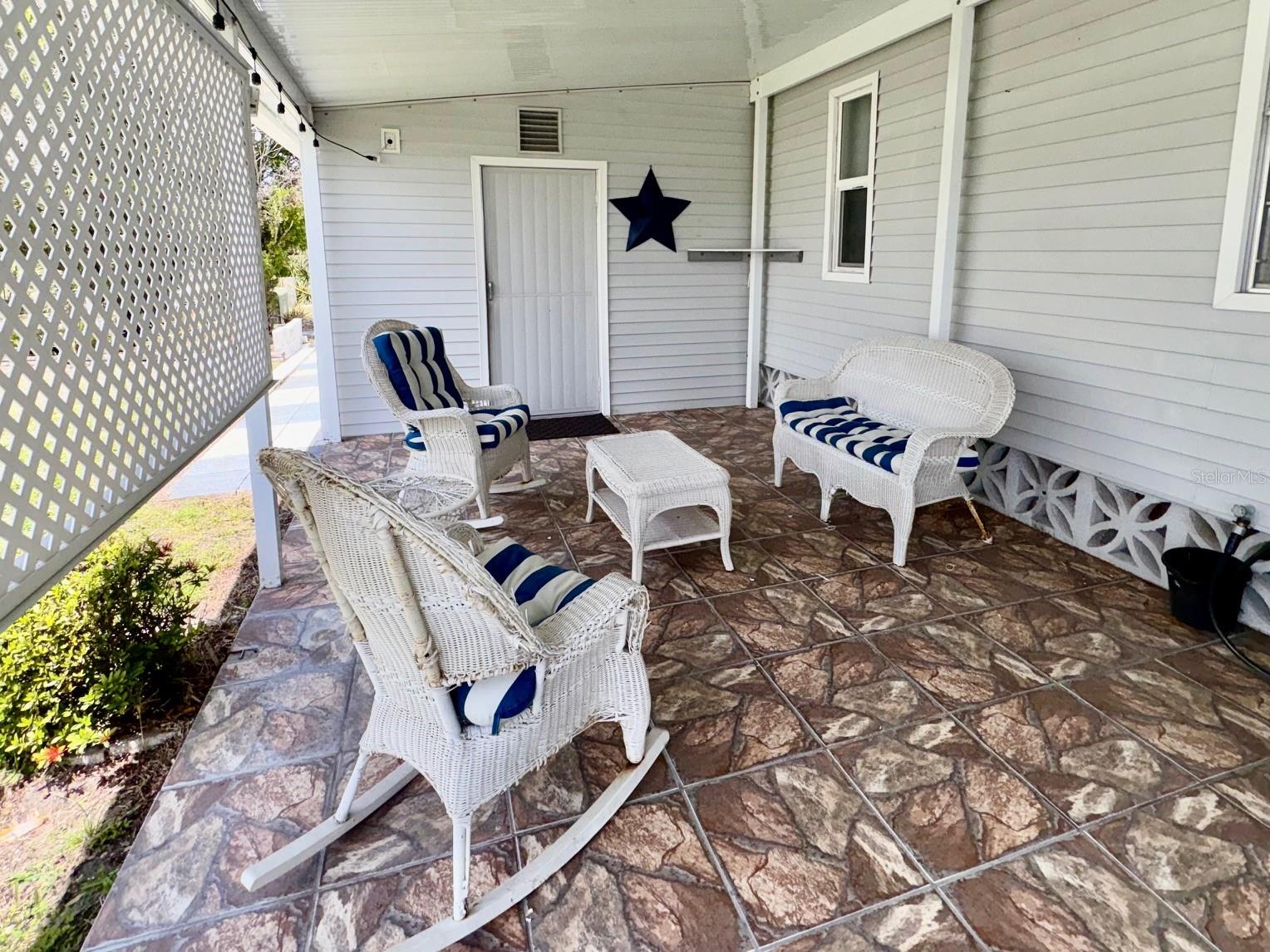 413 Cervina Dr N Property Photo 33