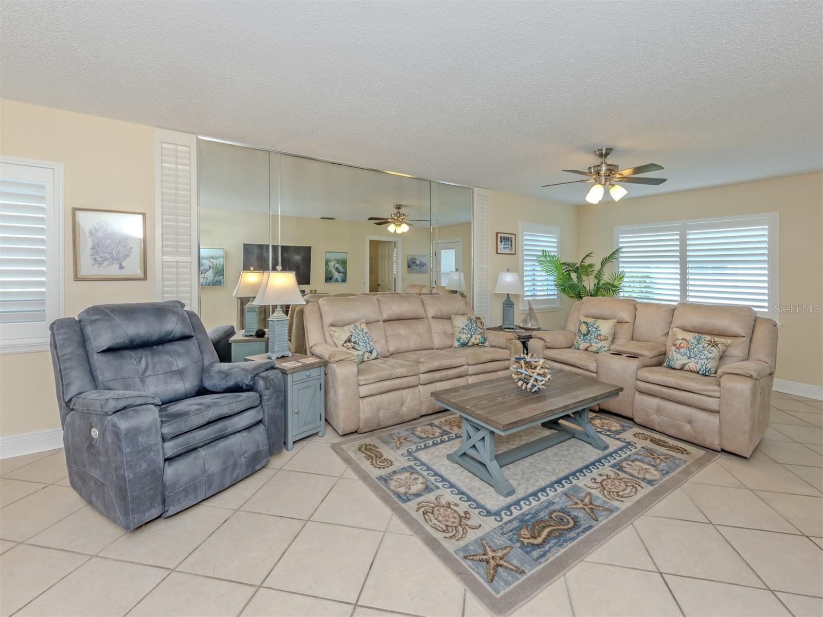 414 Circlewood Dr #h2 Property Photo 11