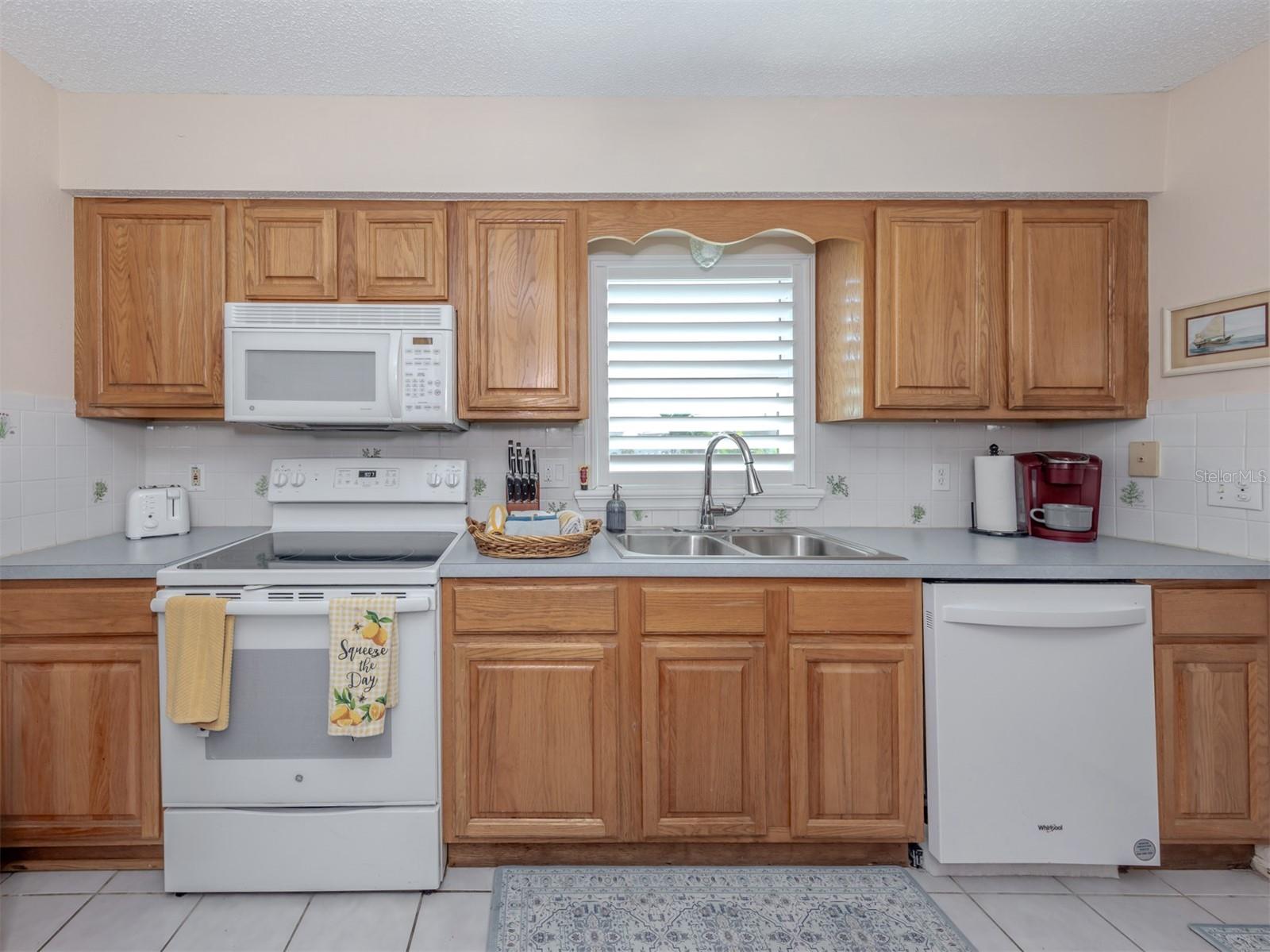 414 Circlewood Dr #h2 Property Photo 18
