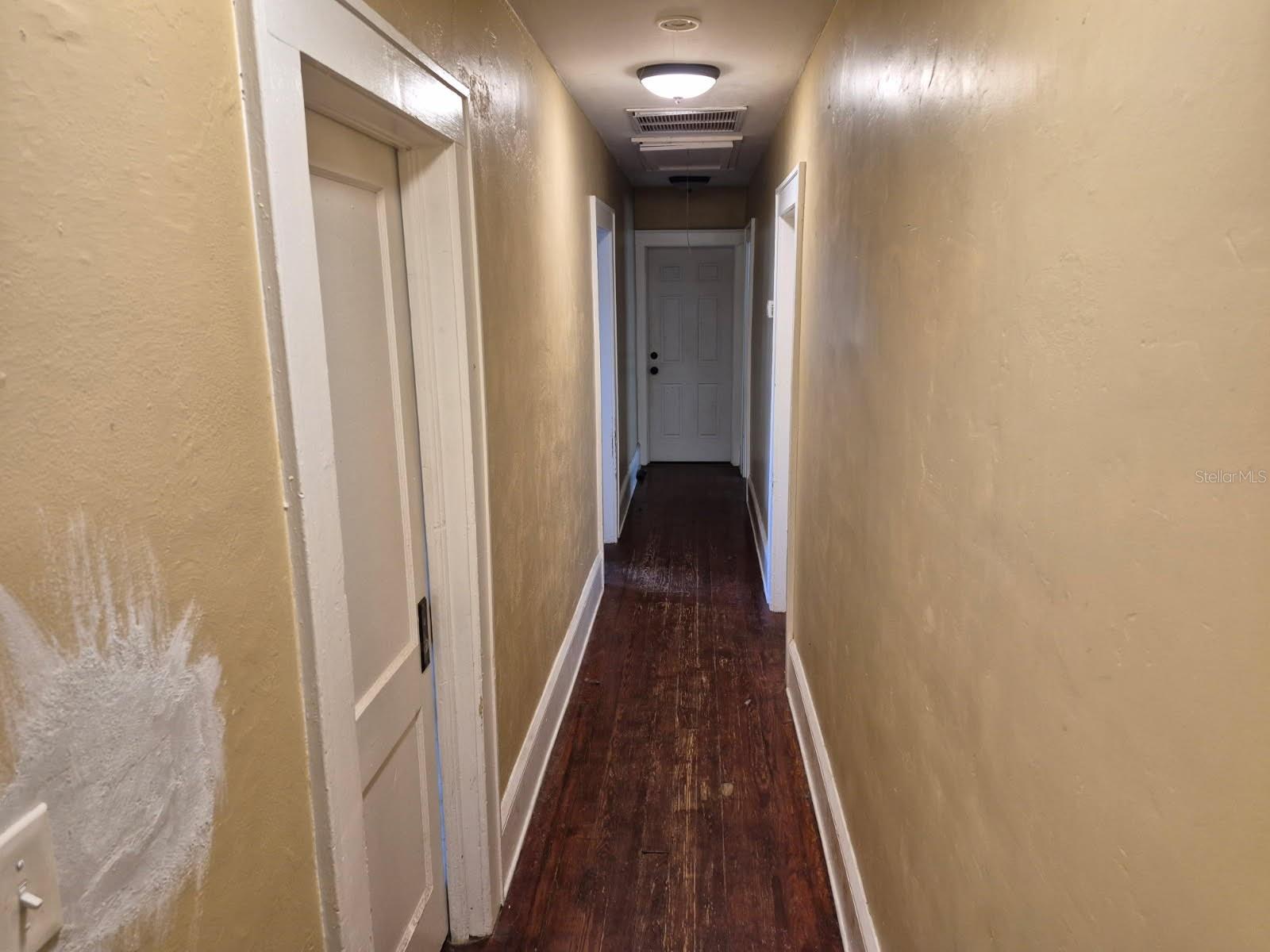 219 North St Property Photo 8