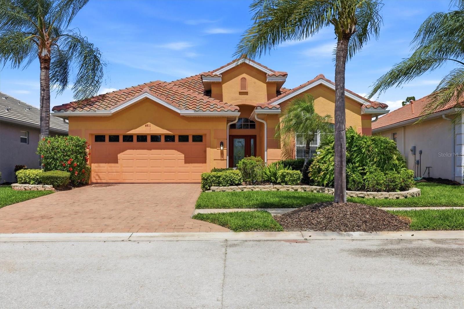 4811 Blue Heron Cir Property Photo 1