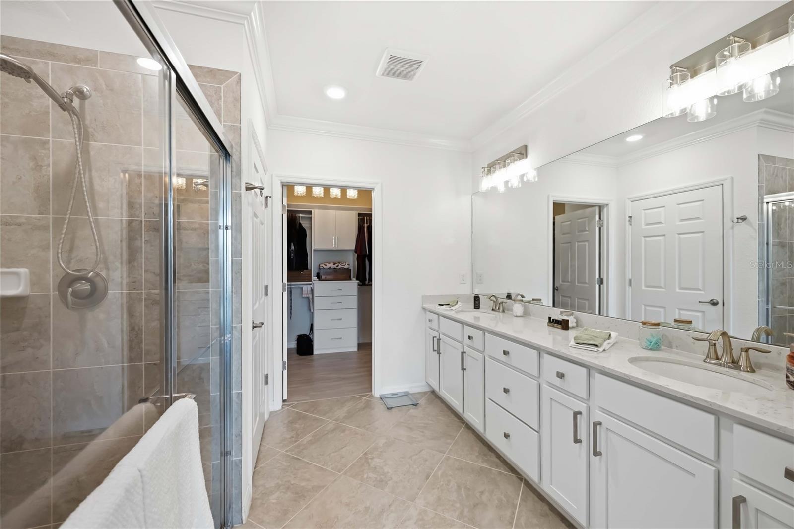 10055 Crooked Creek Dr #102 Property Photo 11