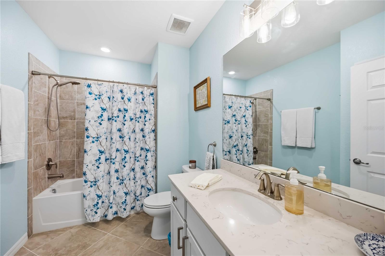 10055 Crooked Creek Dr #102 Property Photo 24