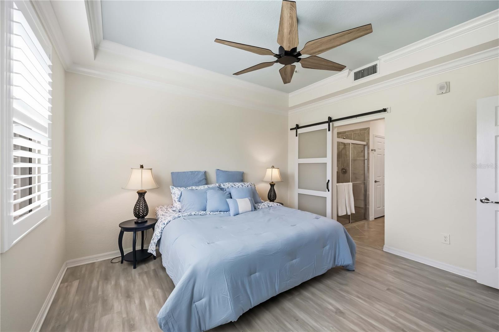 10055 Crooked Creek Dr #102 Property Photo 28