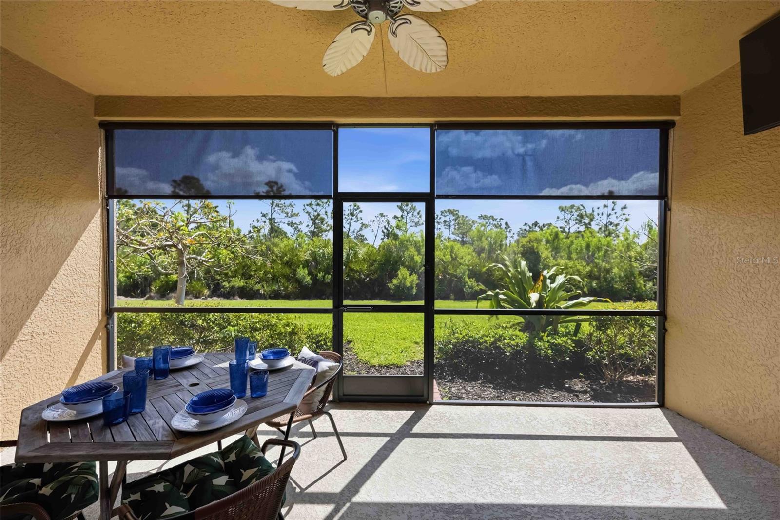 10055 Crooked Creek Dr #102 Property Photo 34