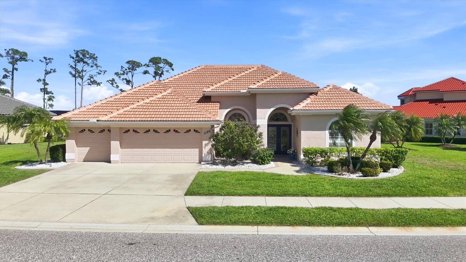 1166 Eagles Flight Way Property Photo 8