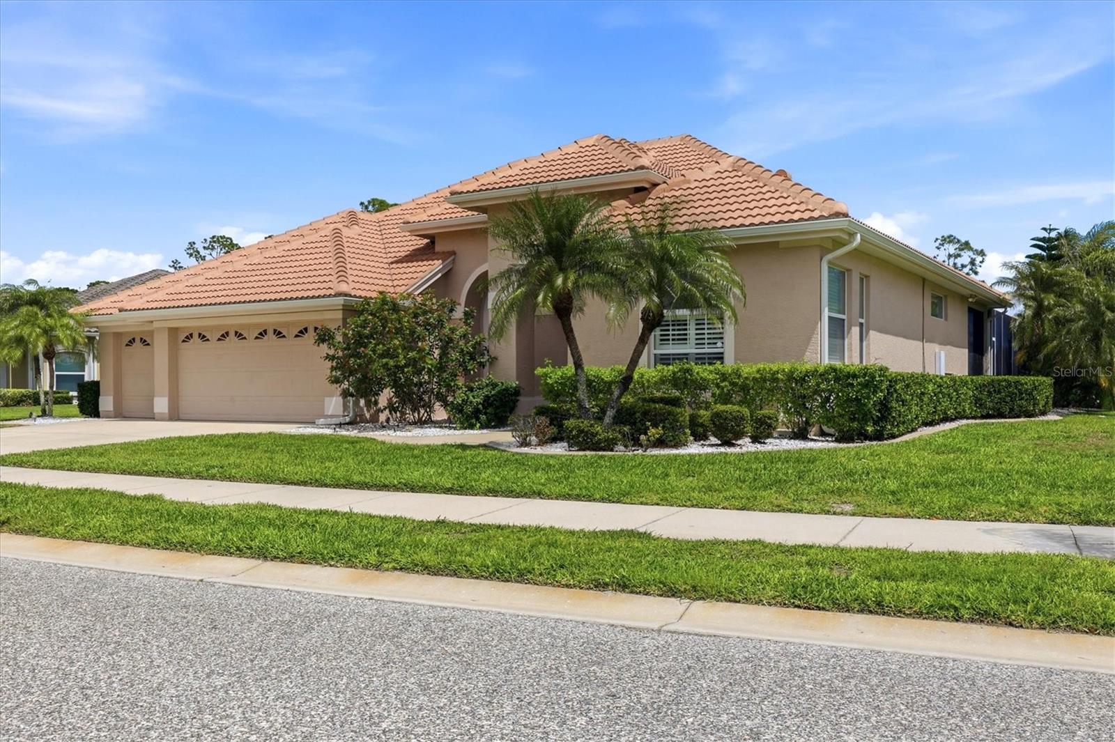 1166 Eagles Flight Way Property Photo 9
