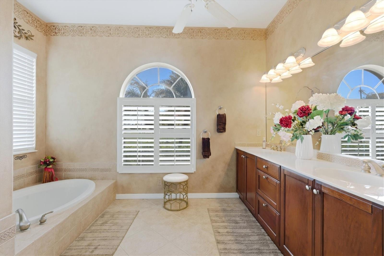 1166 Eagles Flight Way Property Photo 36