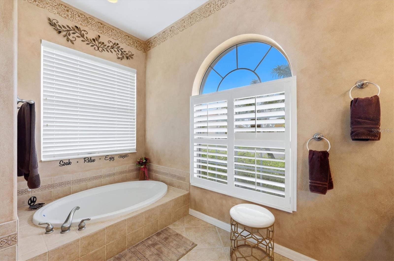 1166 Eagles Flight Way Property Photo 38