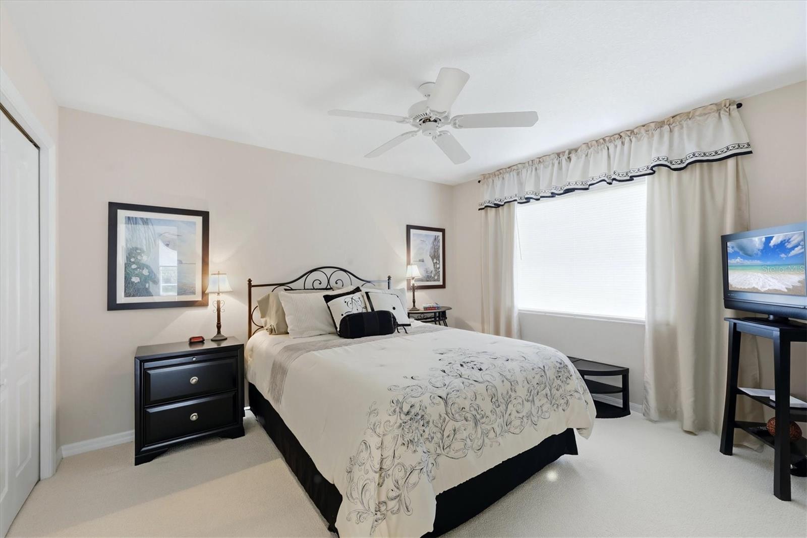 1166 Eagles Flight Way Property Photo 40