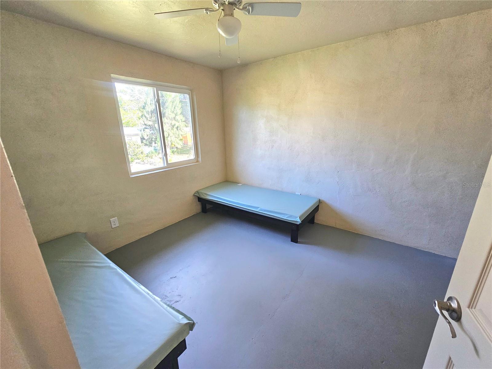 111 Jordan Ave Property Photo 11