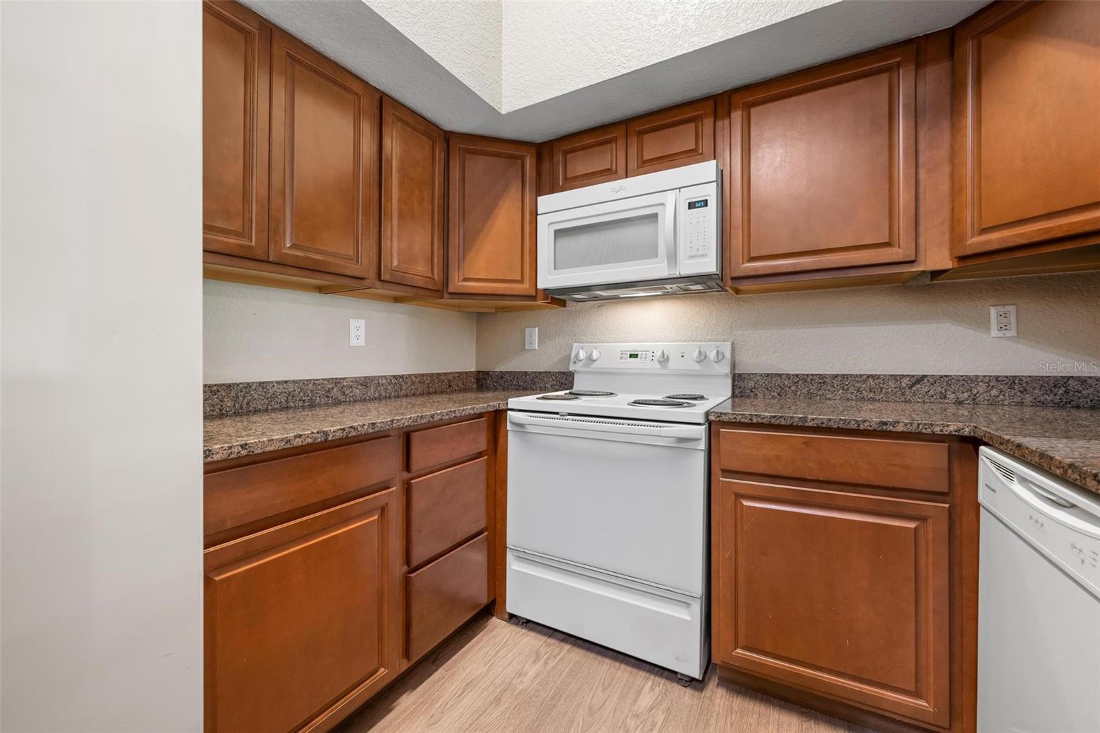 4174 Central Sarasota Pkwy ## 233 Property Photo 7
