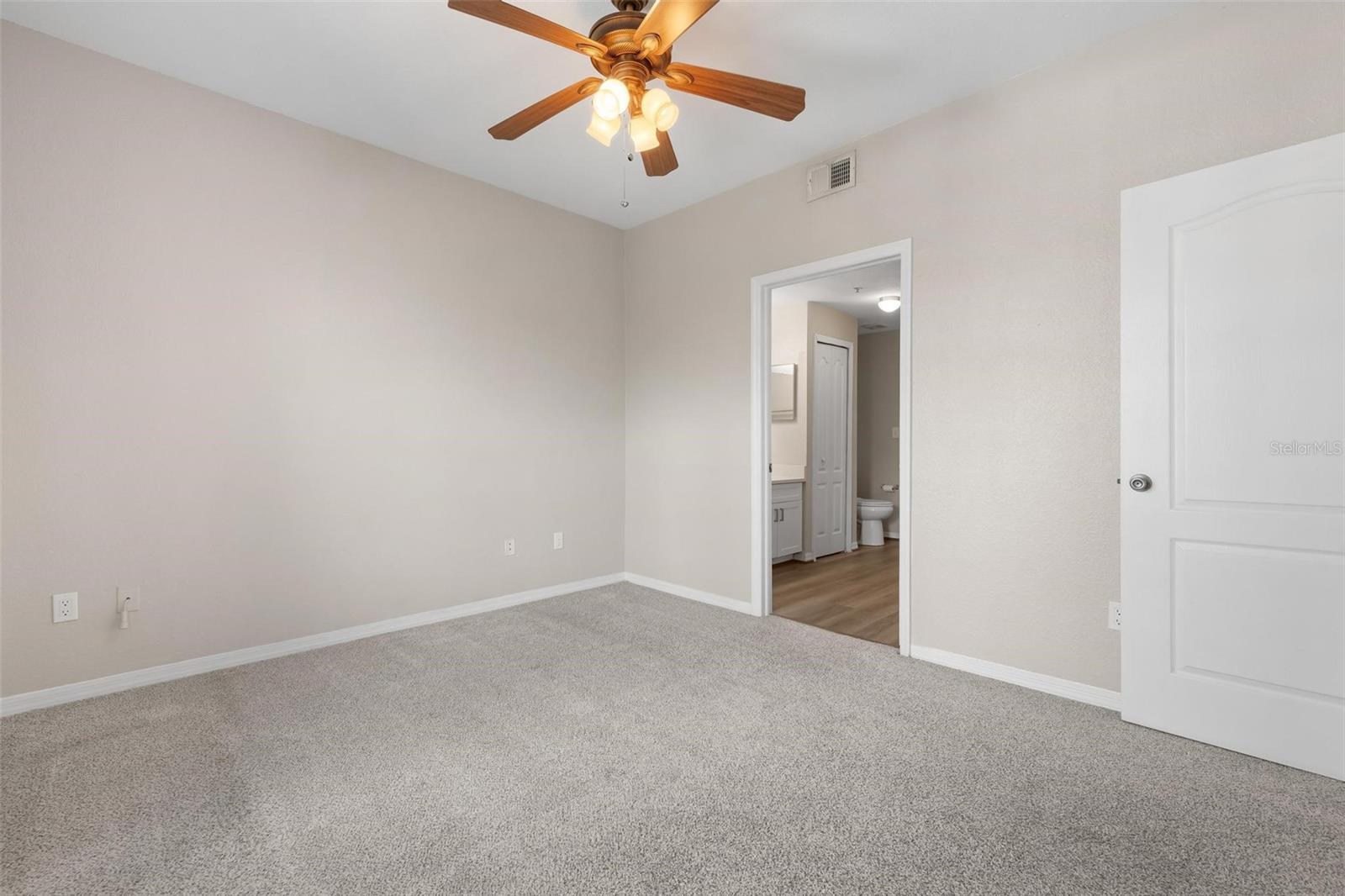 4174 Central Sarasota Pkwy ## 233 Property Photo 16