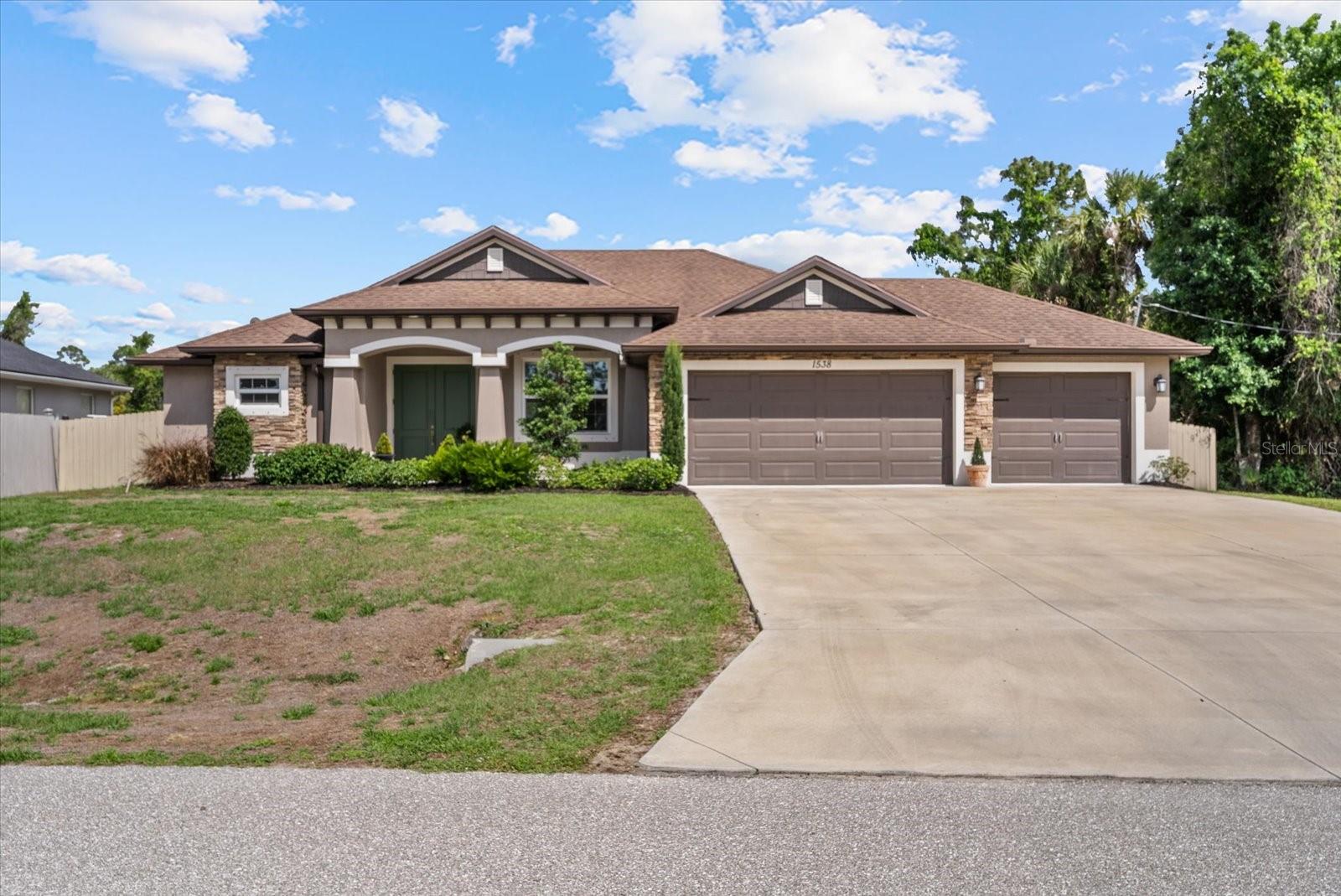 1538 KEYHOLE ST Property Photo 1
