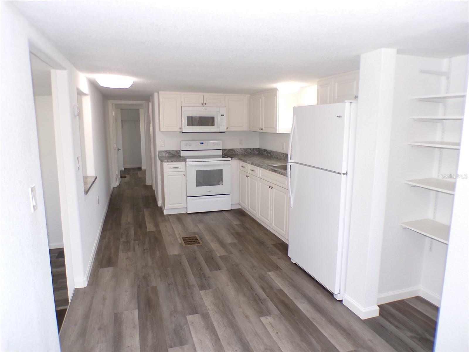 206 Ravenna St N Property Photo 11