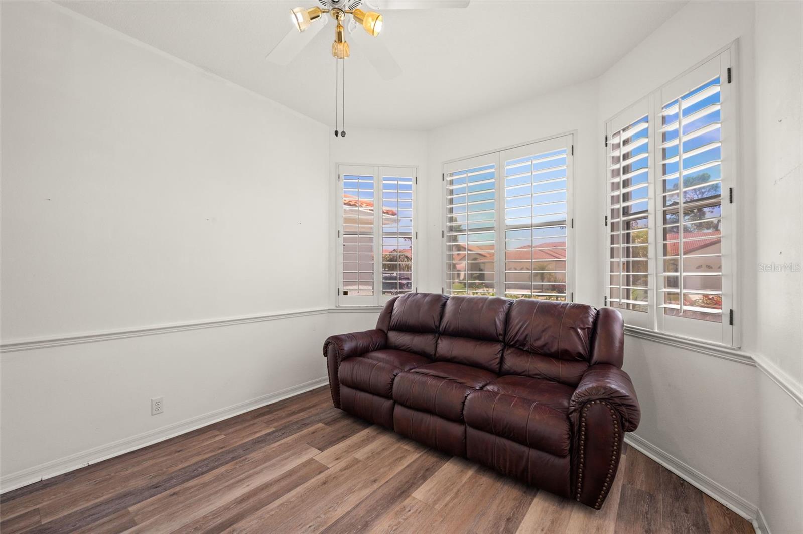 4333 Spicetree St Property Photo 23