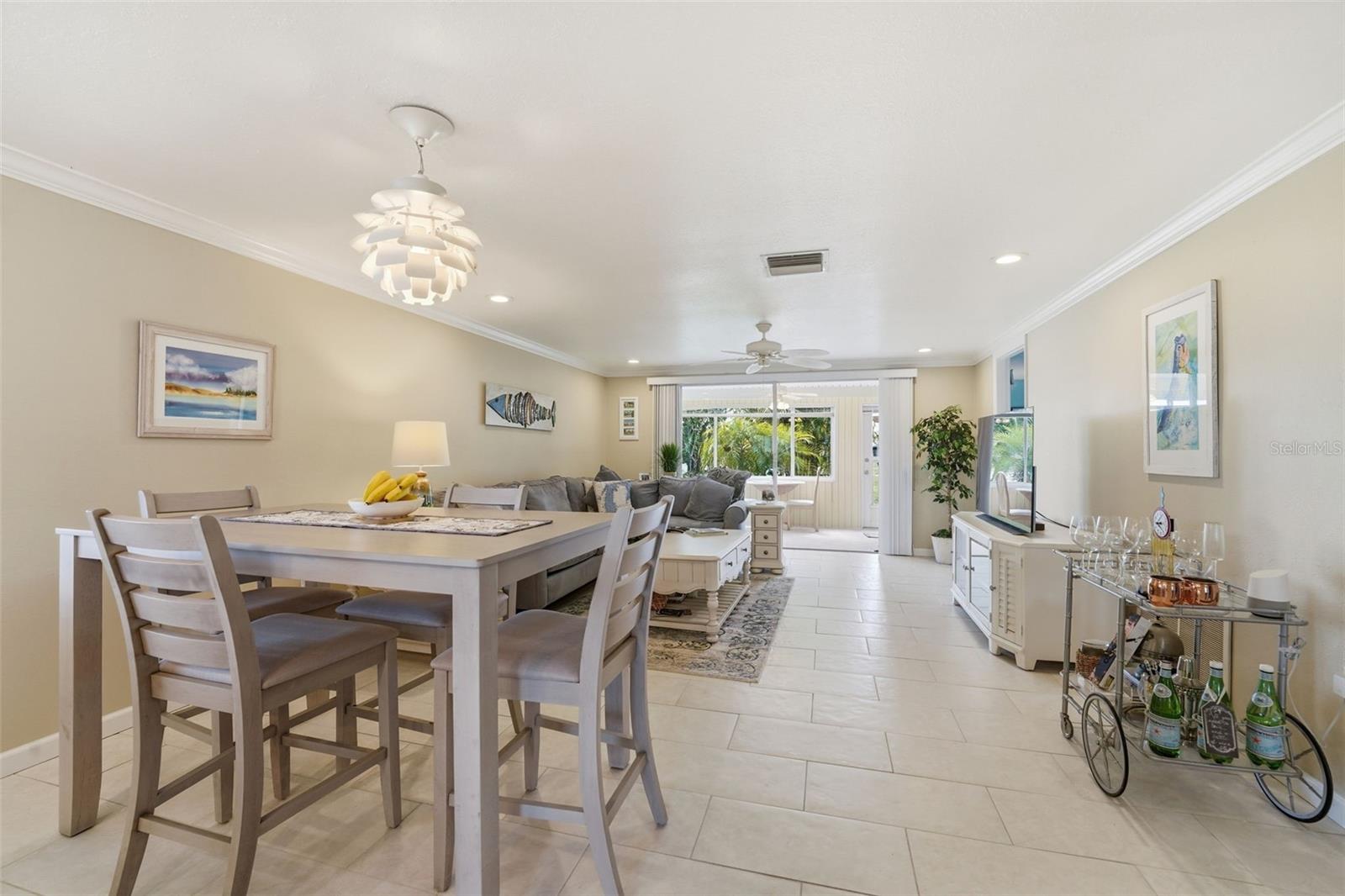 690 Circlewood Dr #w8 Property Photo 20