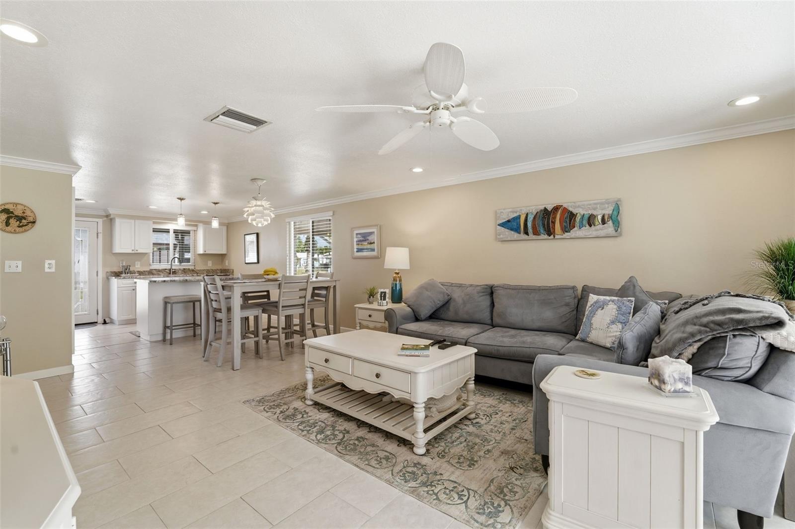 690 Circlewood Dr #w8 Property Photo 25