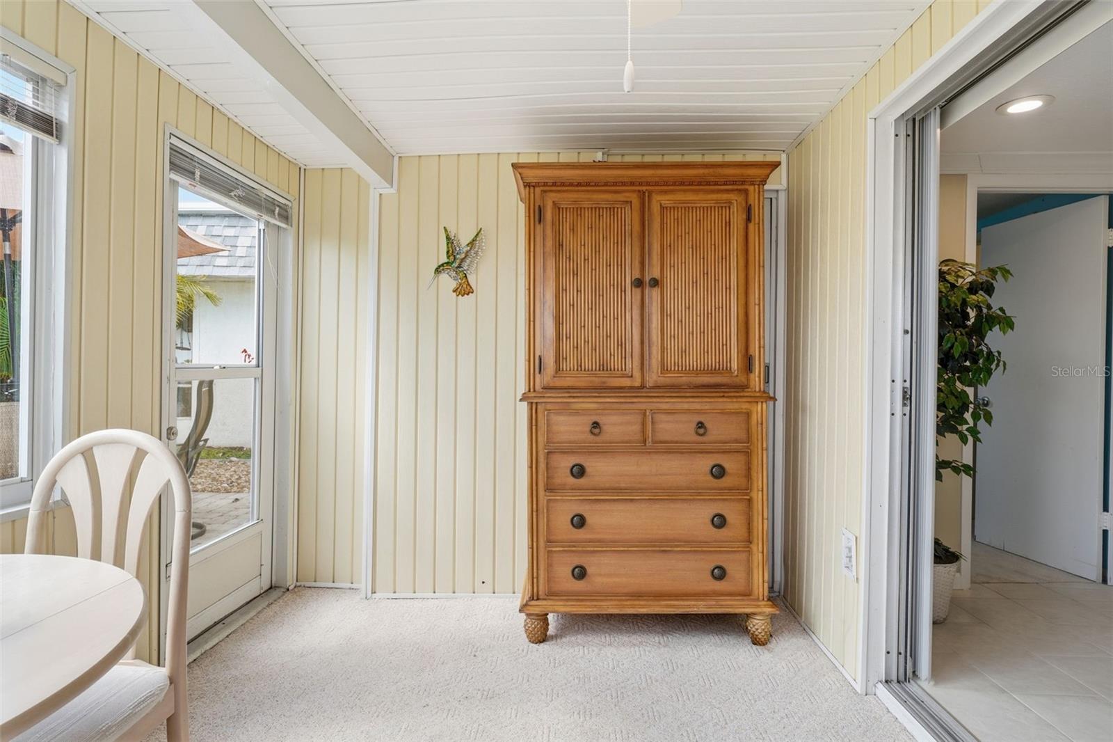 690 Circlewood Dr #w8 Property Photo 28
