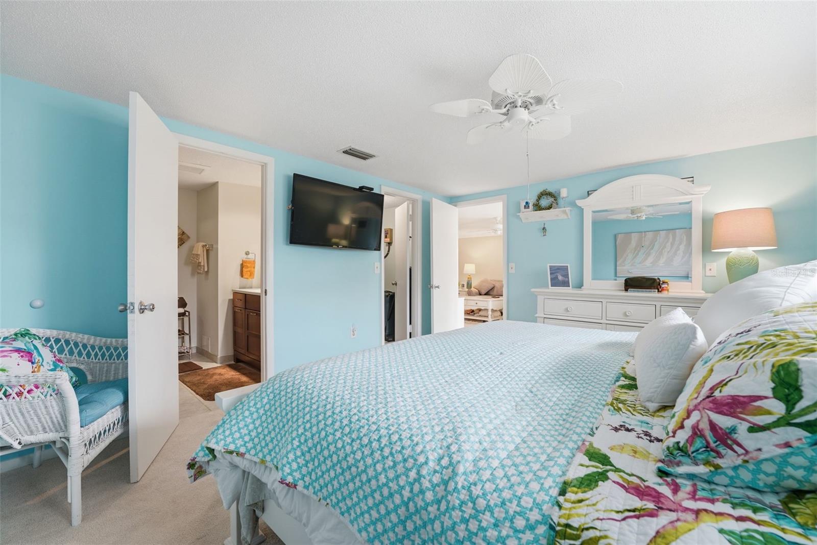 690 Circlewood Dr #w8 Property Photo 37