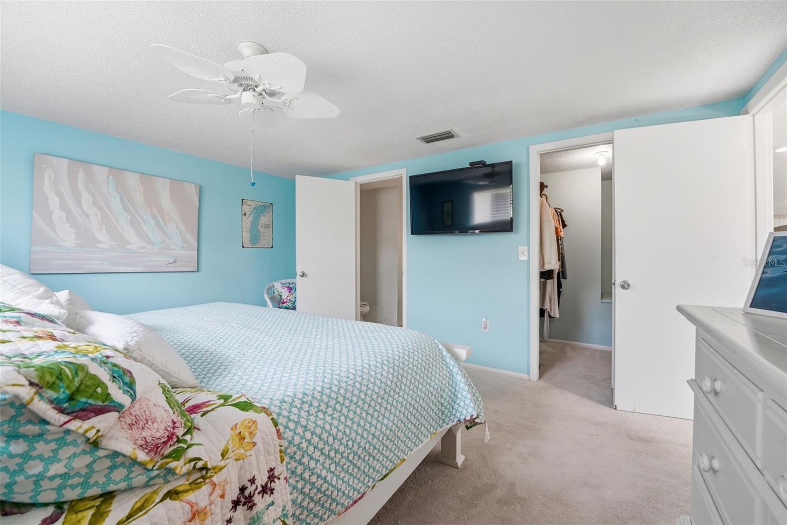 690 Circlewood Dr #w8 Property Photo 38