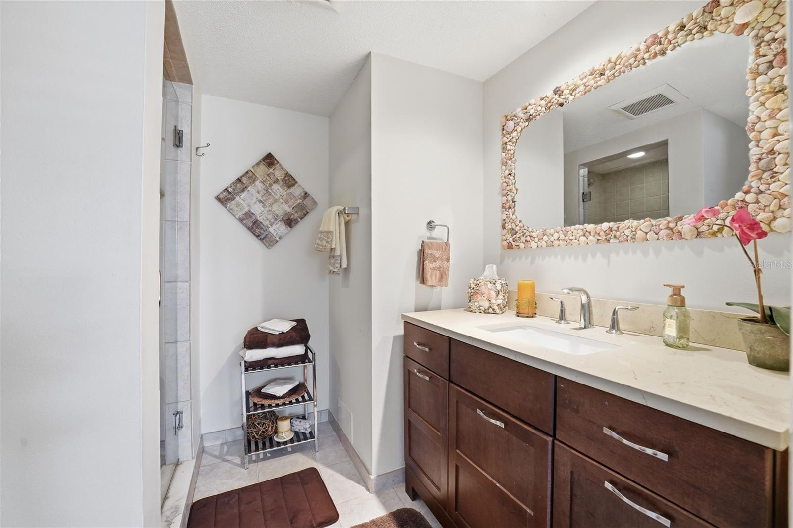 690 Circlewood Dr #w8 Property Photo 41