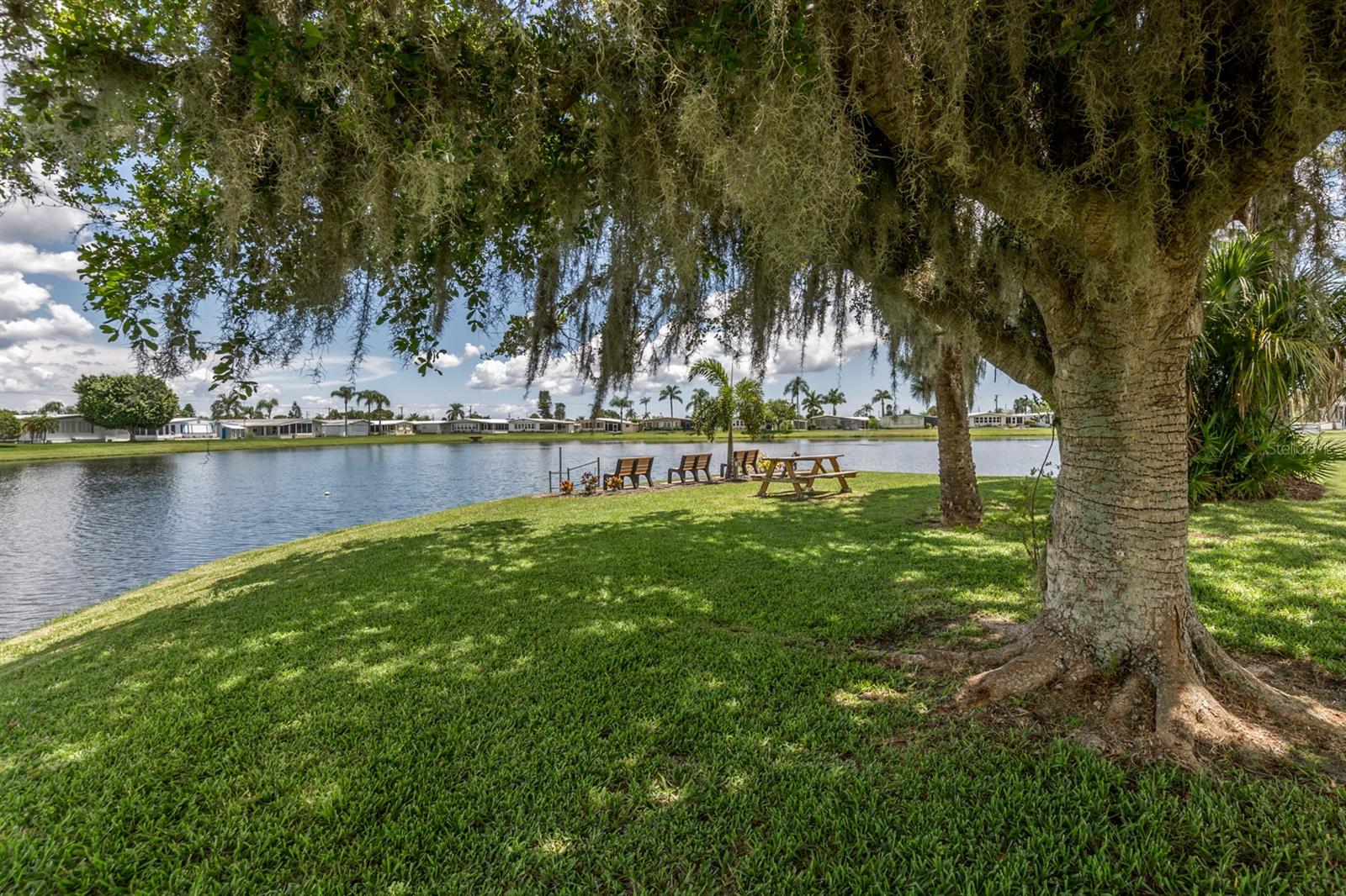 592 Portside Dr Property Photo 61