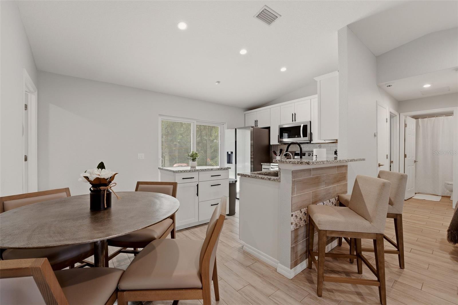 1709 Kerman St Property Photo 8