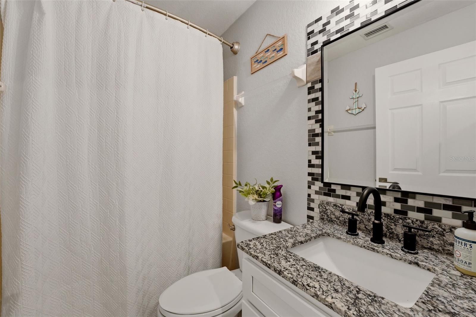 1709 Kerman St Property Photo 14