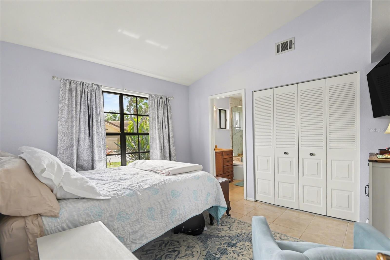 5401 Brassy Loop Property Photo 25