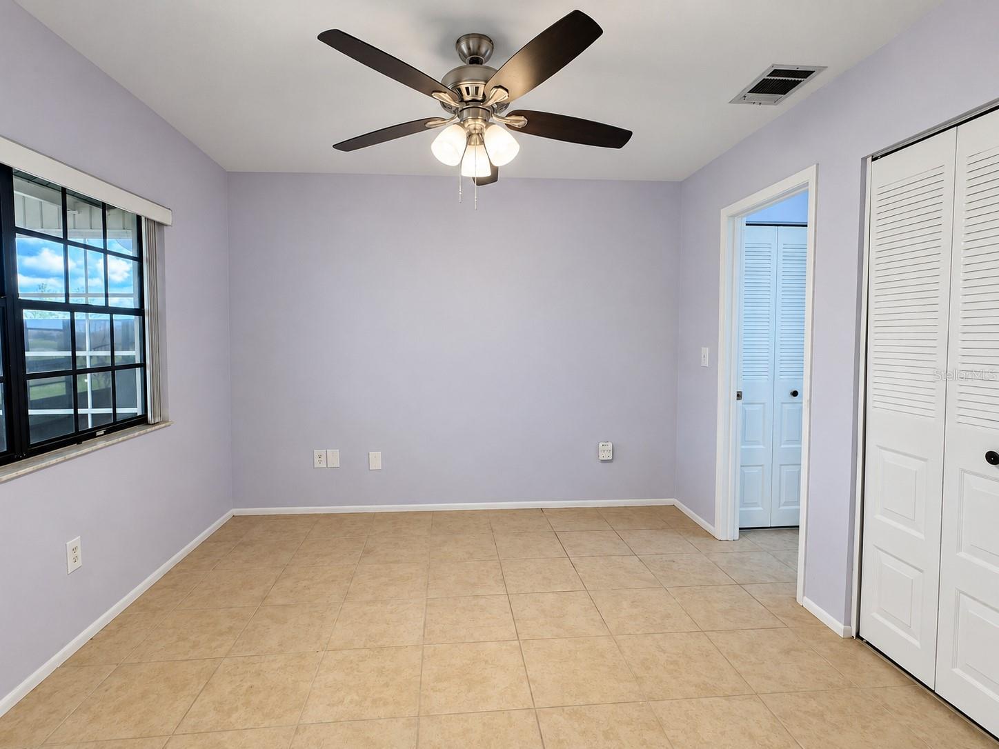 5401 Brassy Loop Property Photo 33