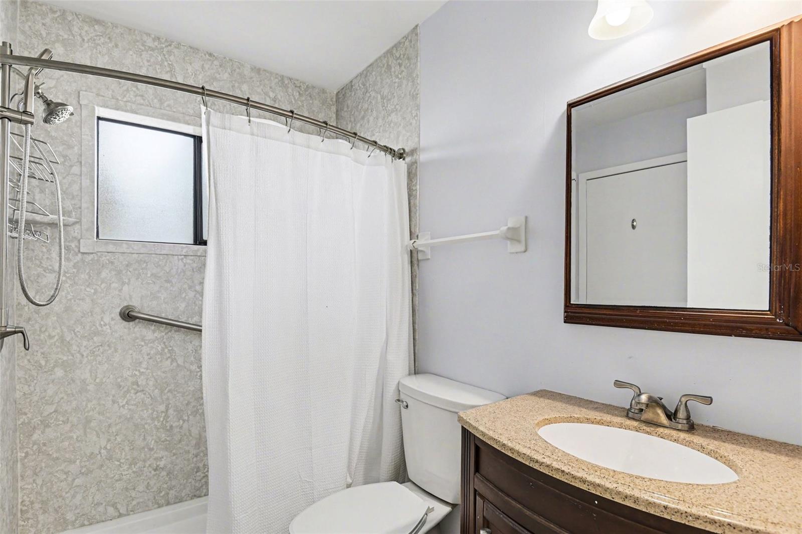 5401 Brassy Loop Property Photo 34