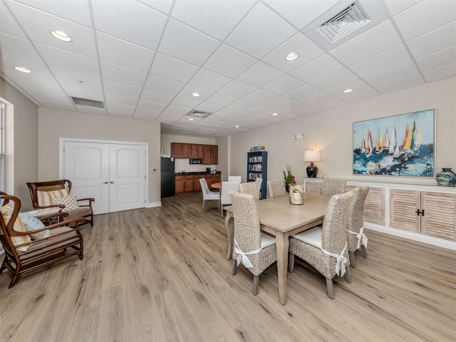 14021 Bellagio Way #404 Property Photo 34