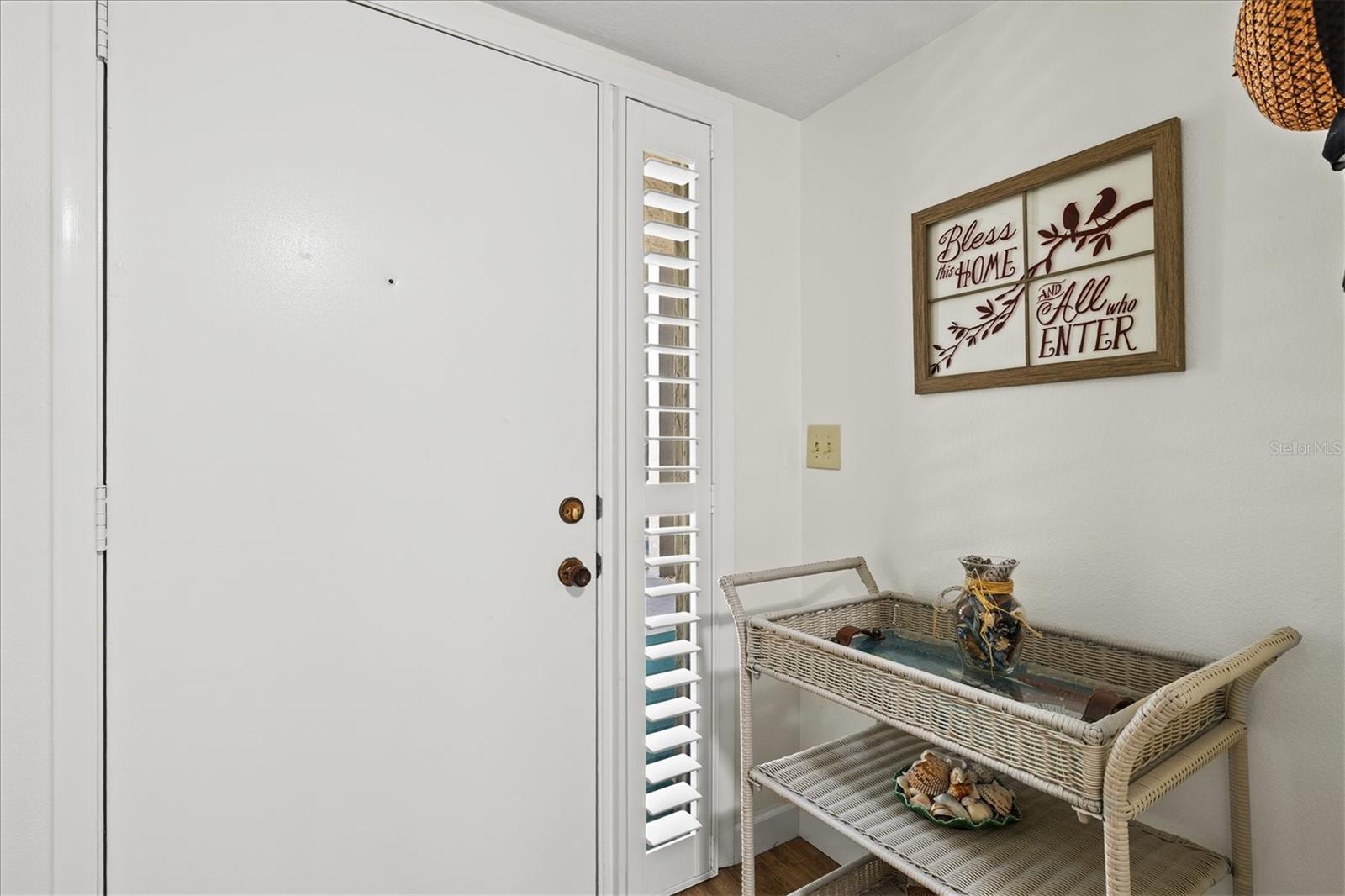 404 Pinebrook Cres #4 Property Photo 11