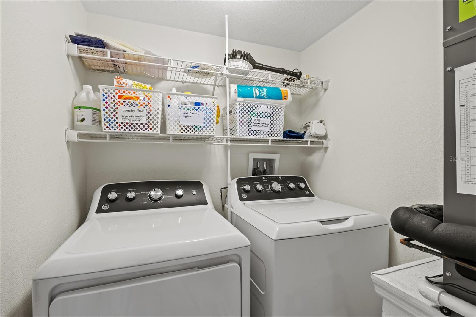 404 Pinebrook Cres #4 Property Photo 28