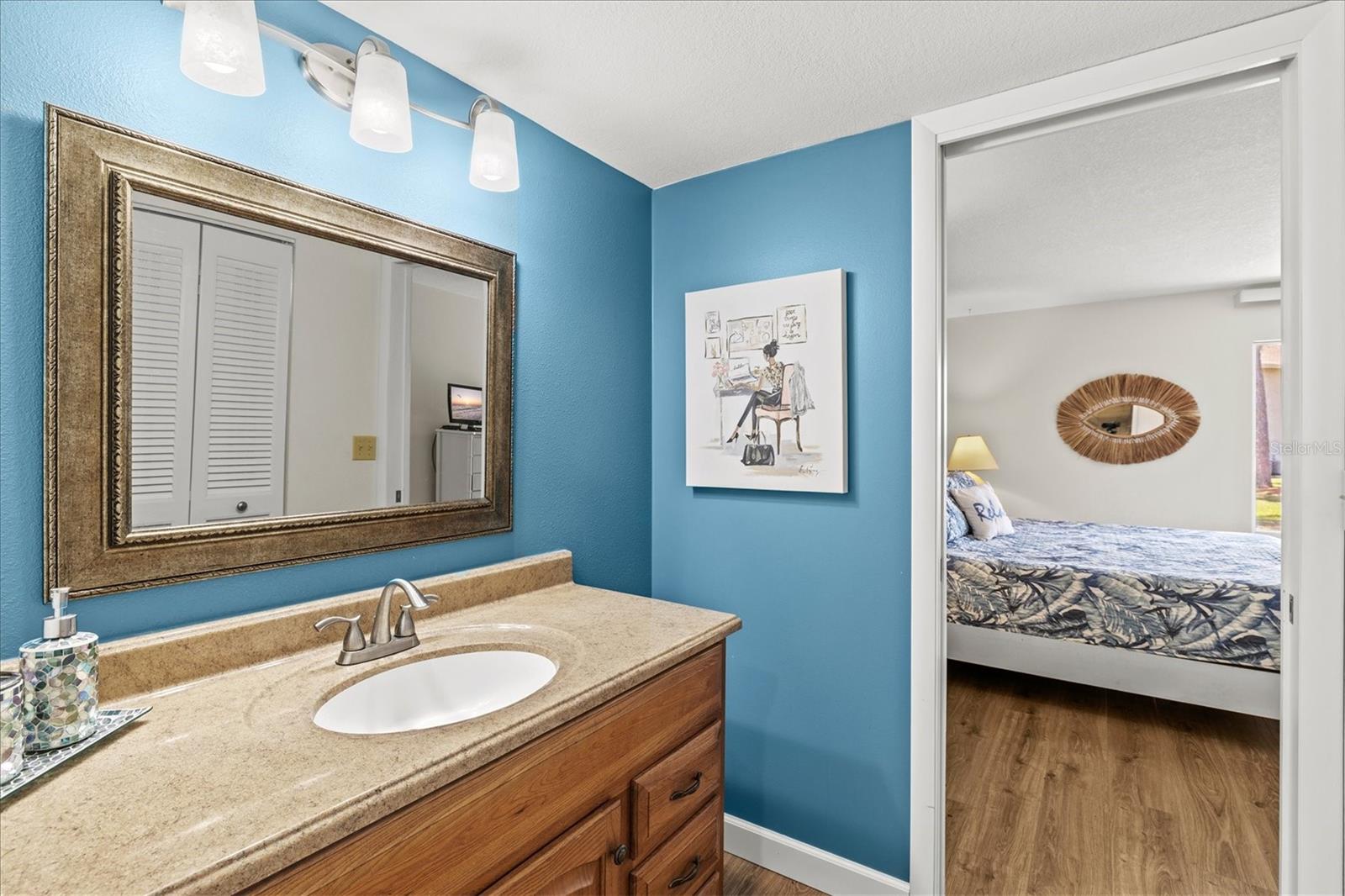 404 Pinebrook Cres #4 Property Photo 33