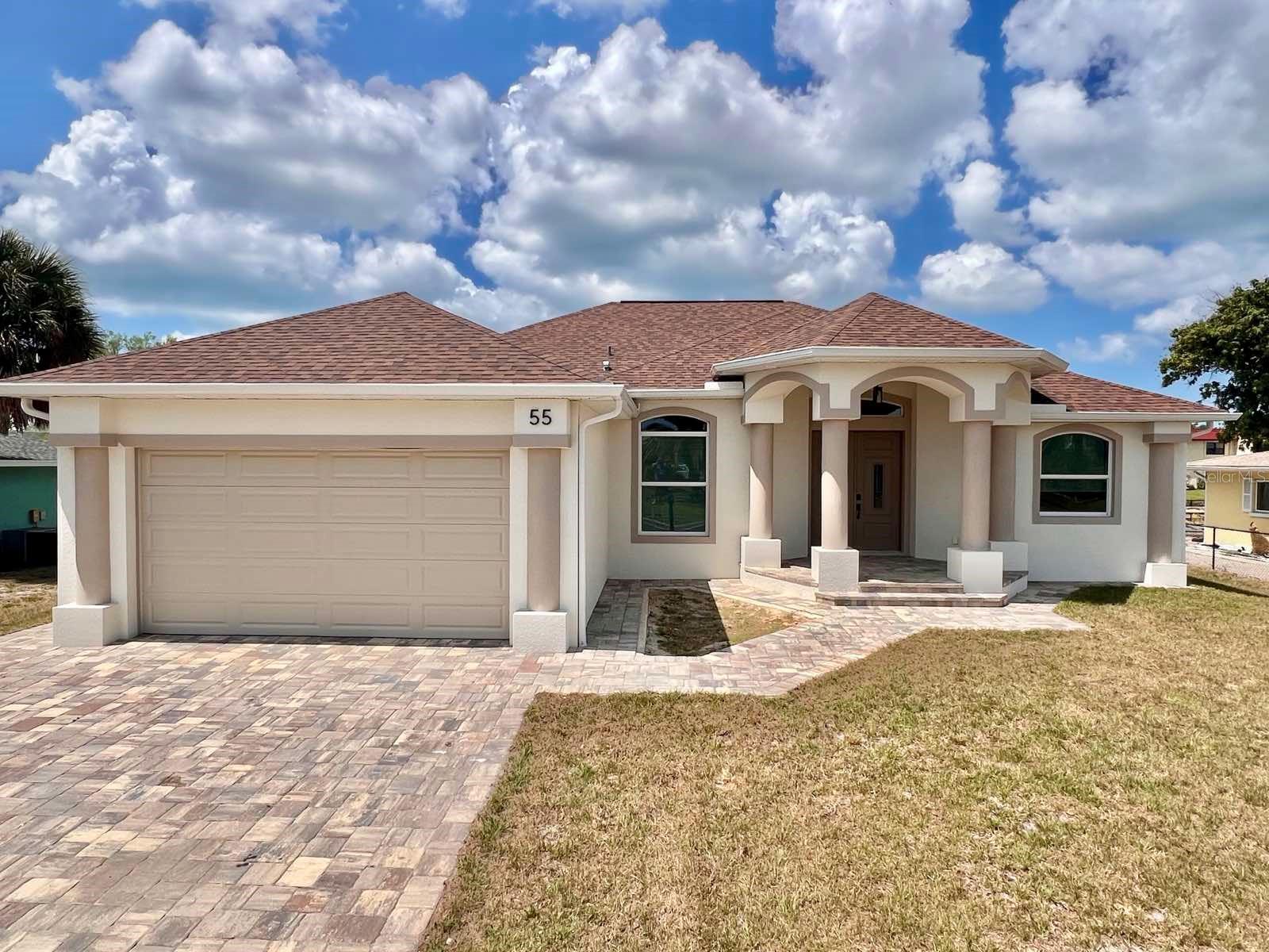 55 Rotonda Cir Property Photo 1